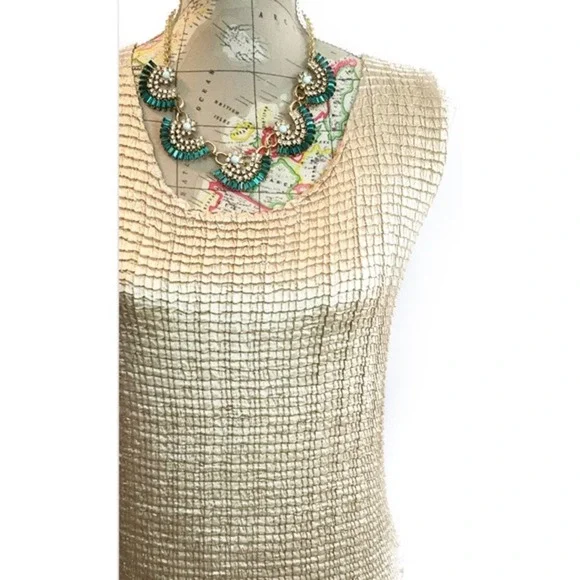 Champagne texture sleeveless Top - Picture 4 of 4